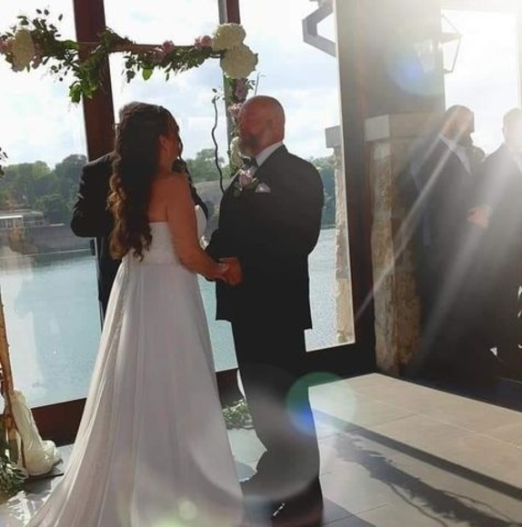 Meet your Posher, Beth - Picture 1 of 1